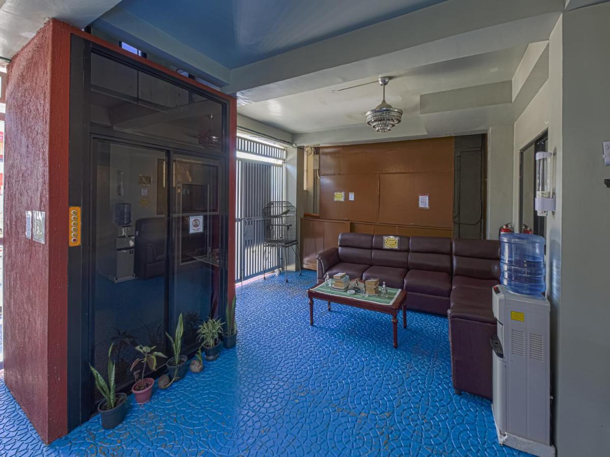 Alicia Apartment Paranaque City Экстерьер фото