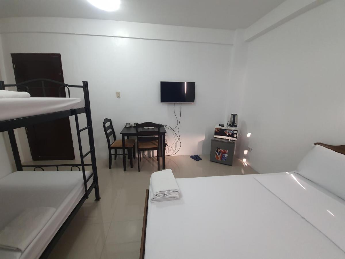 Alicia Apartment Paranaque City Экстерьер фото